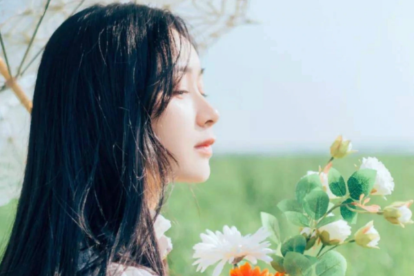 Vá»£ ngoáº¡i tÃ¬nh tinh vi váº«n lá» sÆ¡ há» tá»« má»t cuá»c Äiá»n thoáº¡i vá»i chá»ng